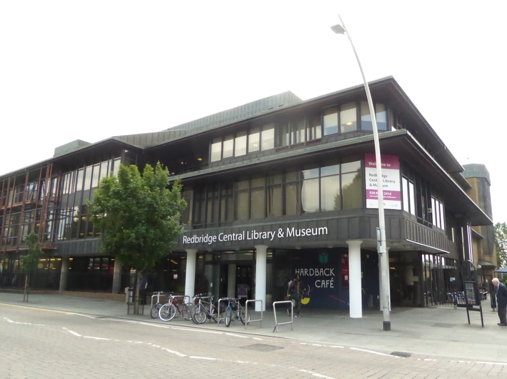 Redbridge Central Library transforms digital access with Hublet Tablets